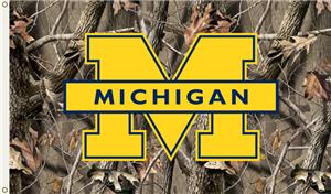 COLLEGIATE Michigan Realtree Camo 3' x 5' Flag