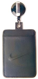 NIKE I.D. Carrier
