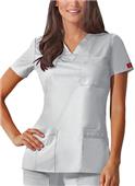 Dickies Women's Junior Fit Youtility V-Neck Top