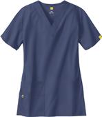 WonderWink The Bravo Lady Fit V-Neck Scrub Top WonderWink The Bravo Lady Fit V-Neck Scrub Top