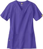 WonderWink The Bravo Lady Fit V-Neck Scrub Top WonderWink The Bravo Lady Fit V-Neck Scrub Top