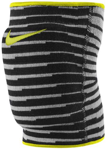 Nike essential outlet knee pads