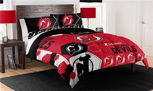 Northwest NHL Devils Full/Queen Comforter & Shams