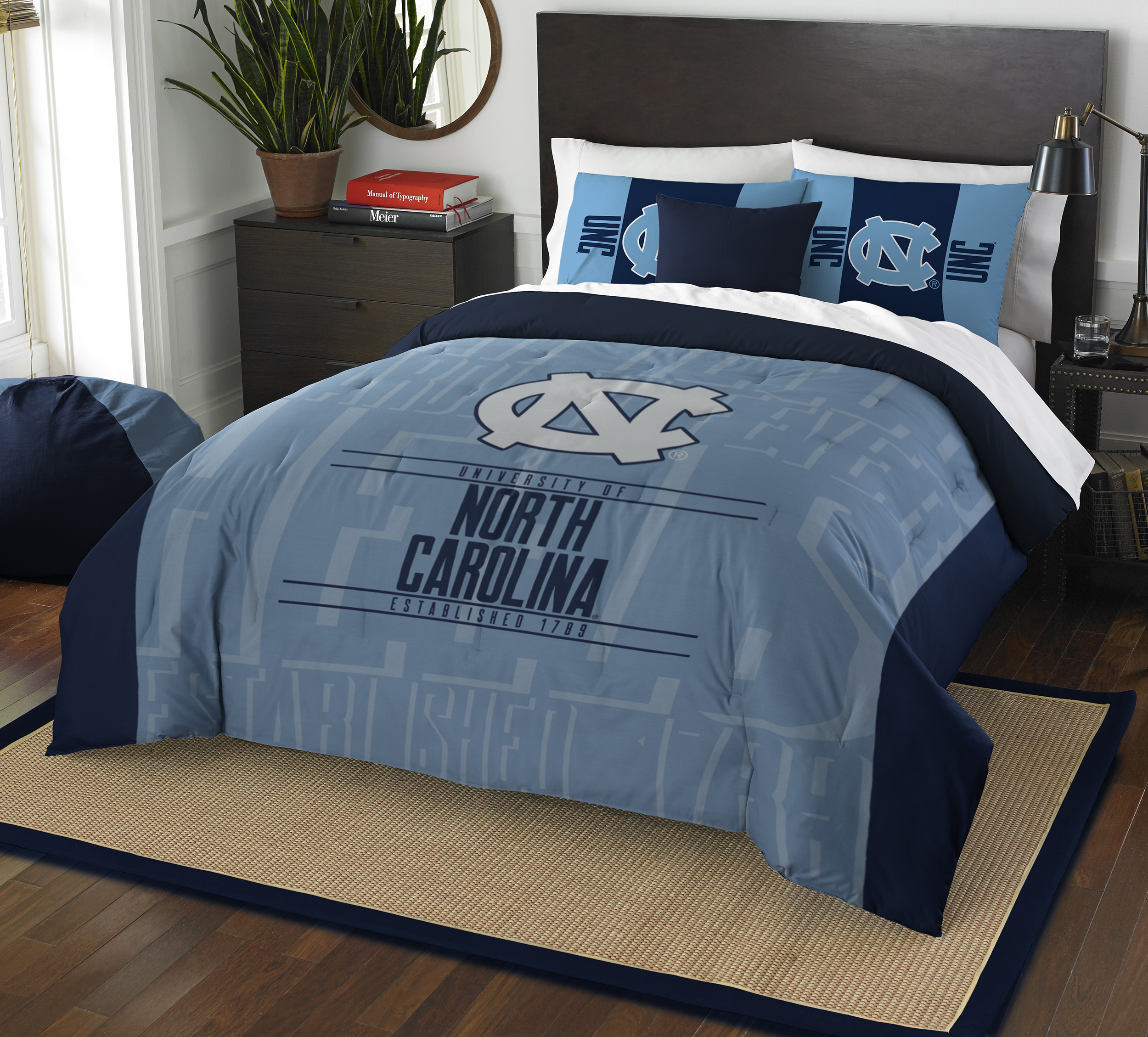 E137133 Northwest UNC Full/Queen Comforter/Sham (set)