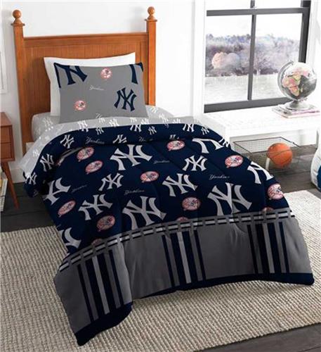 Northwest MLB New York Yankees Rotary Twin Bed In a Bag Set