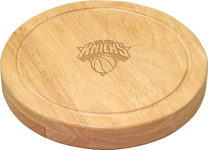 Picnic Time NBA Knicks Cutting Board w/ Tools