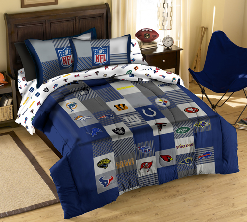 64 x 50 multi outlets NFL team quilt