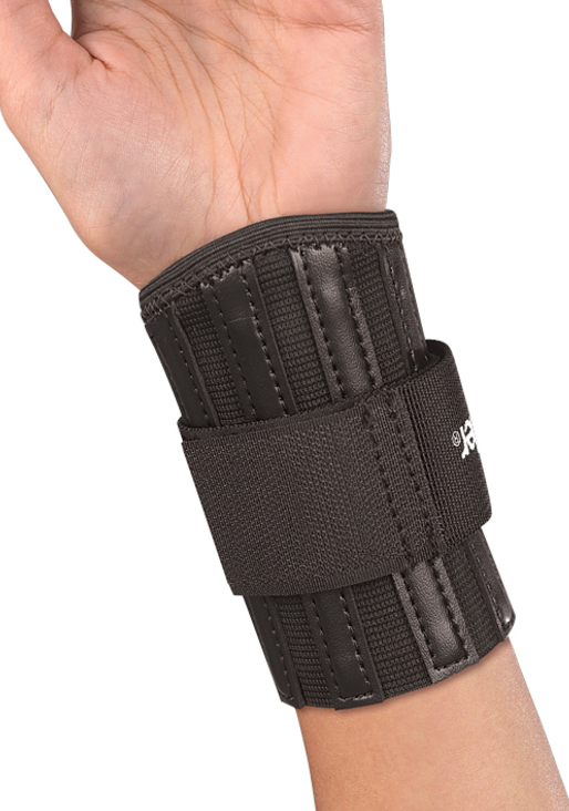 E92986 Mueller Wrist Brace